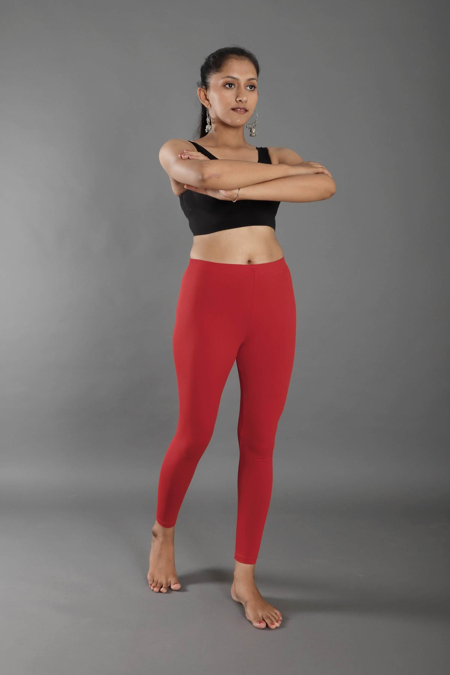Women Solid Red Ankle Length Leggings :: PANERI EMBROIDERY
