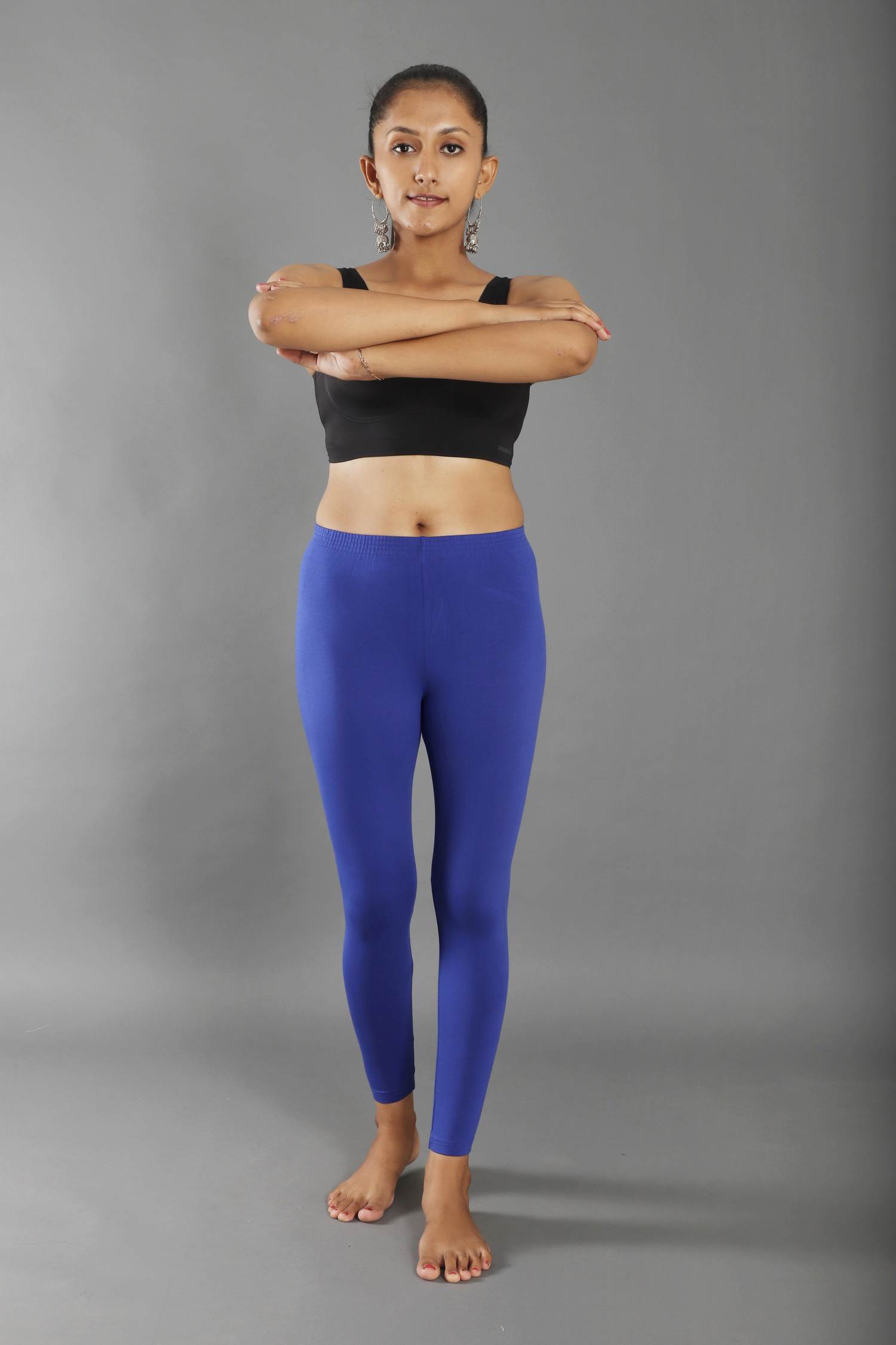 Staring Royal Blue Colored Casual Wear Ankle Length Leggings